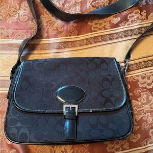 Elegant Black Shoulder Bag